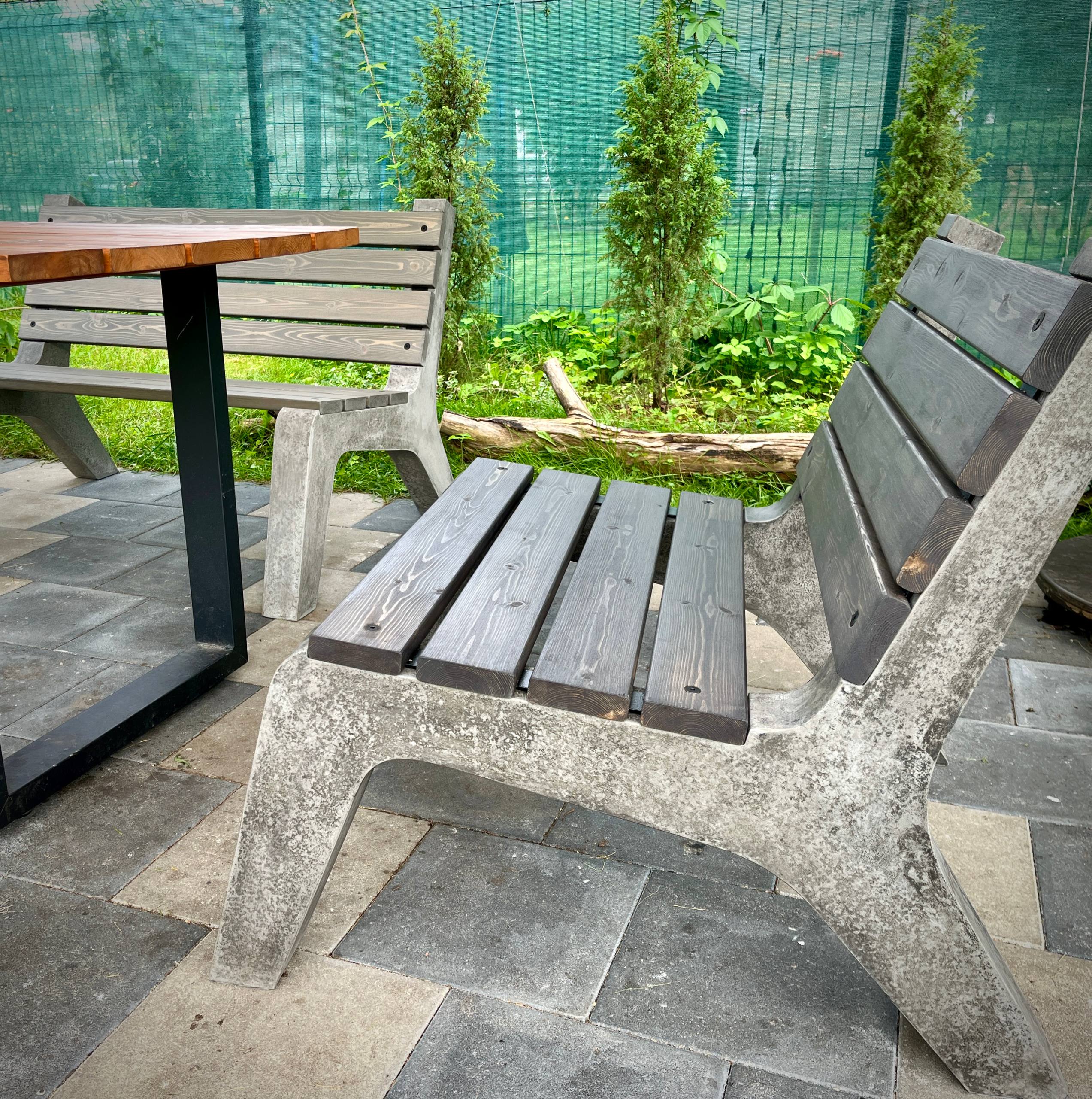 concrete_bench